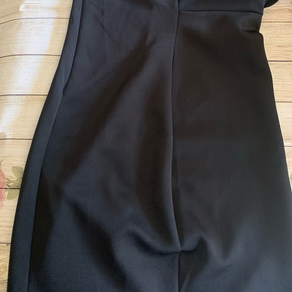 Forever 21- One shoulder dress - Picture 2 of 2